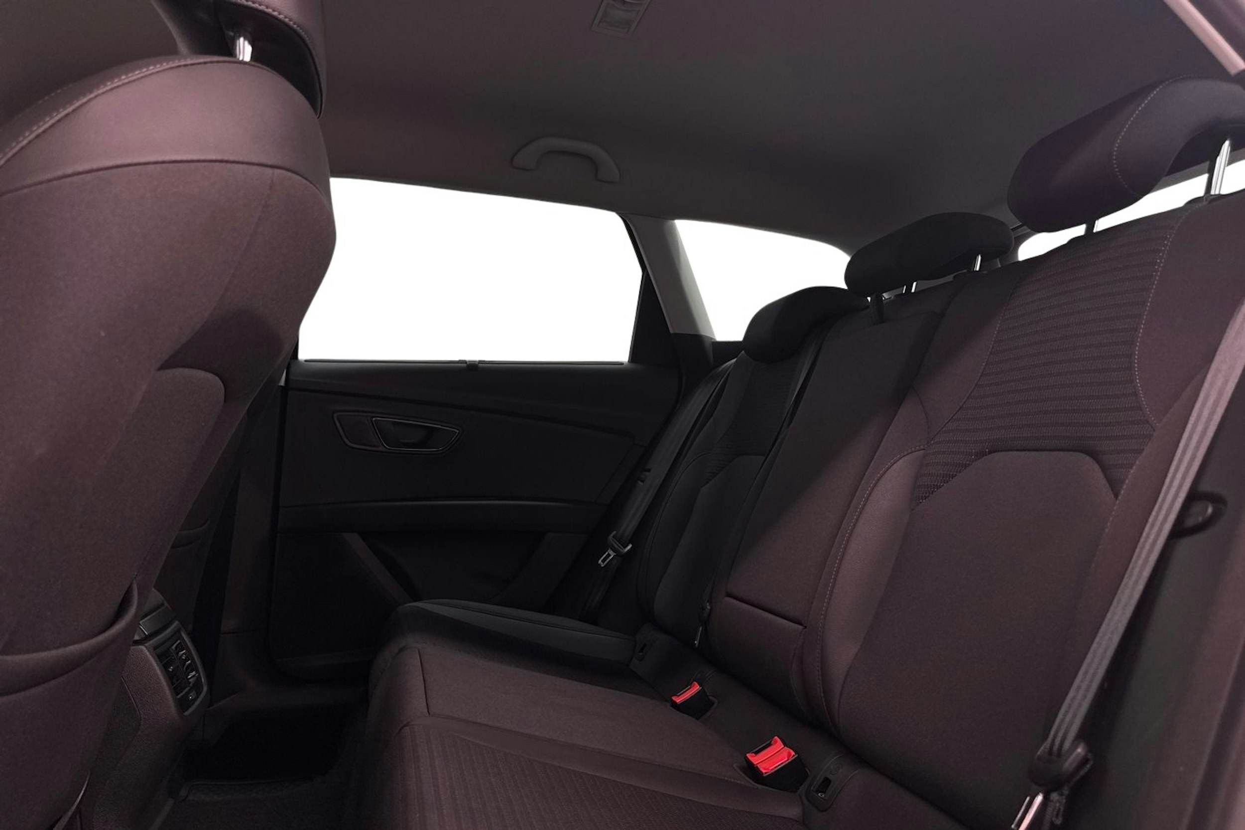 Punainen SEAT Leon Sportourer ST 2020 kuva 10.