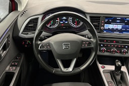 Punainen SEAT Leon Sportourer ST 2020 kuva 16.