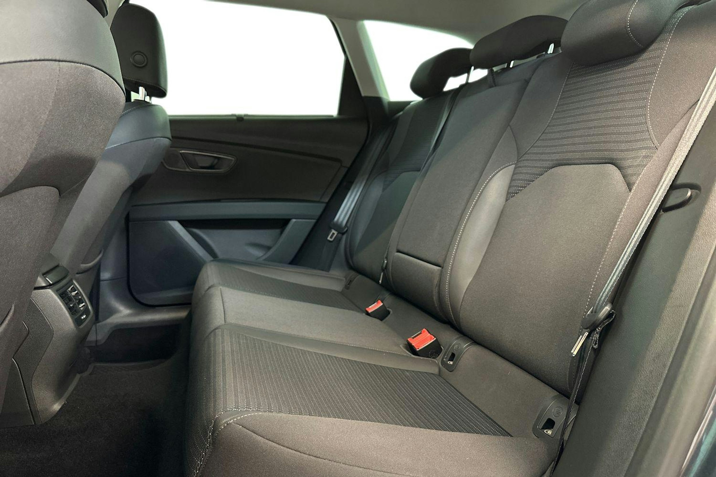 met. harmaa SEAT Leon Sportourer ST 2020 kuva 10.