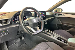 punainen SEAT Leon Sportstourer 2020 kuva 8.