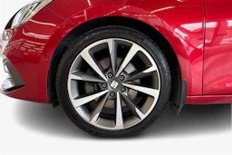 punainen SEAT Leon Sportstourer 2020 kuva 12.