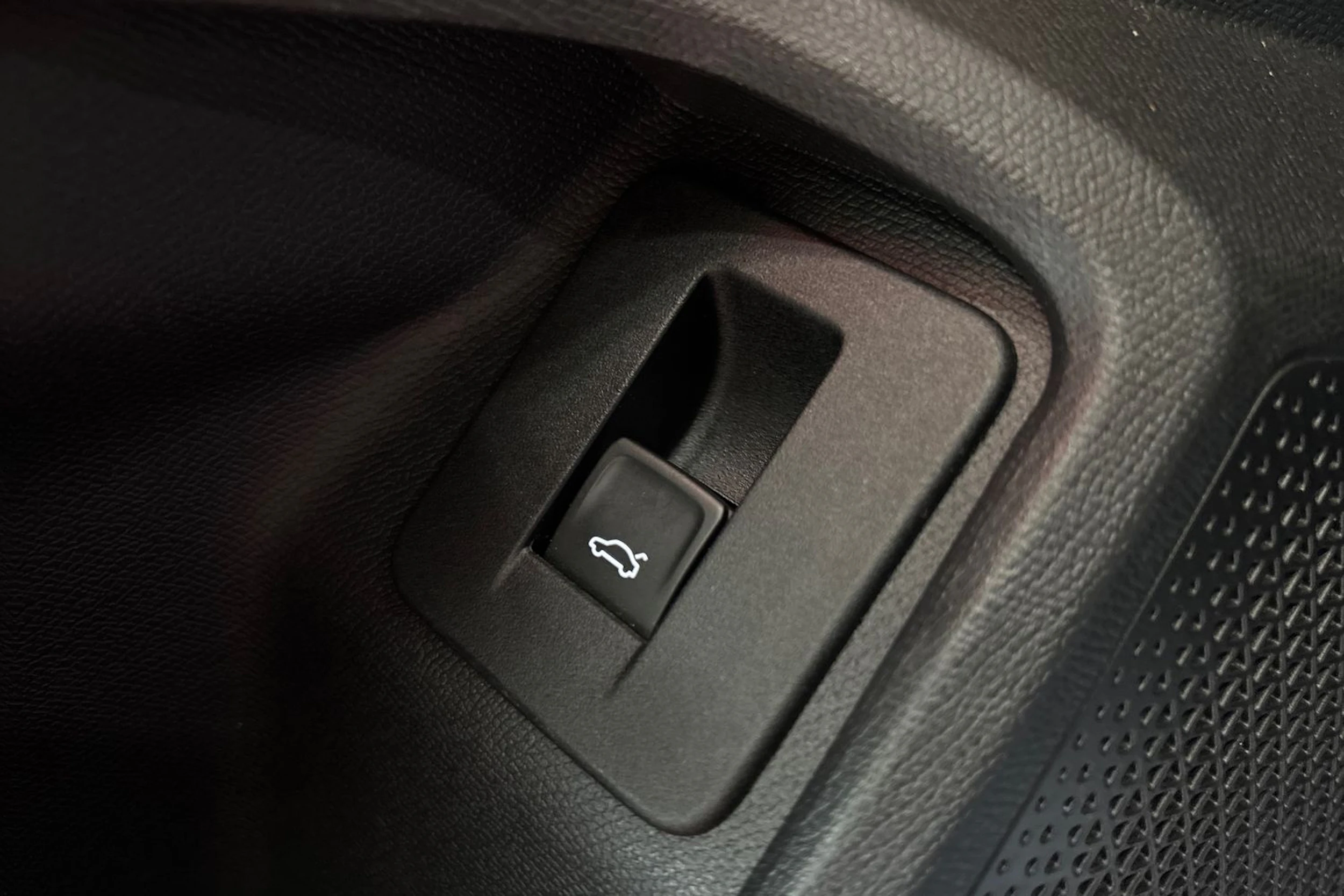 punainen SEAT Leon Sportstourer 2020 kuva 25.