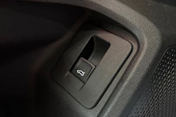 punainen SEAT Leon Sportstourer 2020 kuva 25.