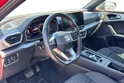 punainen SEAT Leon Sportstourer 2020 kuva 3.