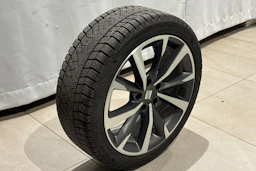 punainen SEAT Leon Sportstourer 2020 kuva 11.