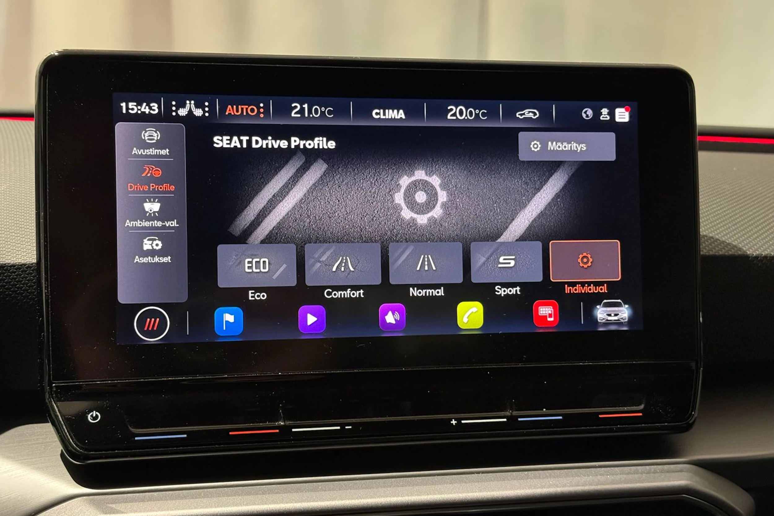 punainen SEAT Leon Sportstourer 2020 kuva 26.