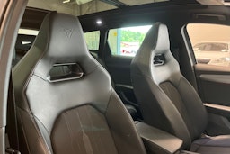 harmaa CUPRA Leon Sportstourer 2020 kuva 13.