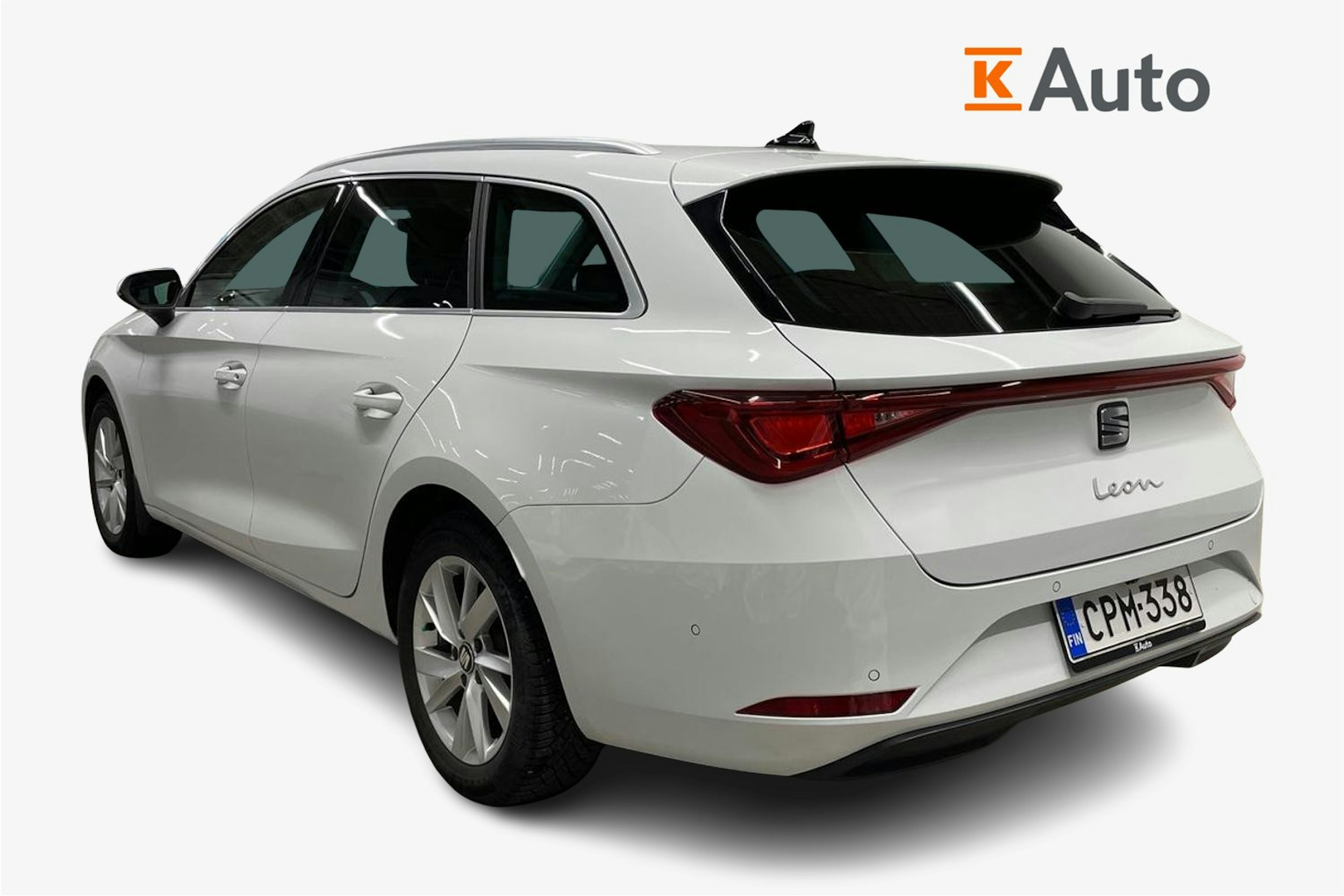 Valkoinen SEAT LEON SPORTSTOURER 2021 kuva 2.