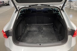 Valkoinen SEAT LEON SPORTSTOURER 2021 kuva 12.