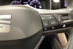 Valkoinen SEAT LEON SPORTSTOURER 2021 kuva 21.