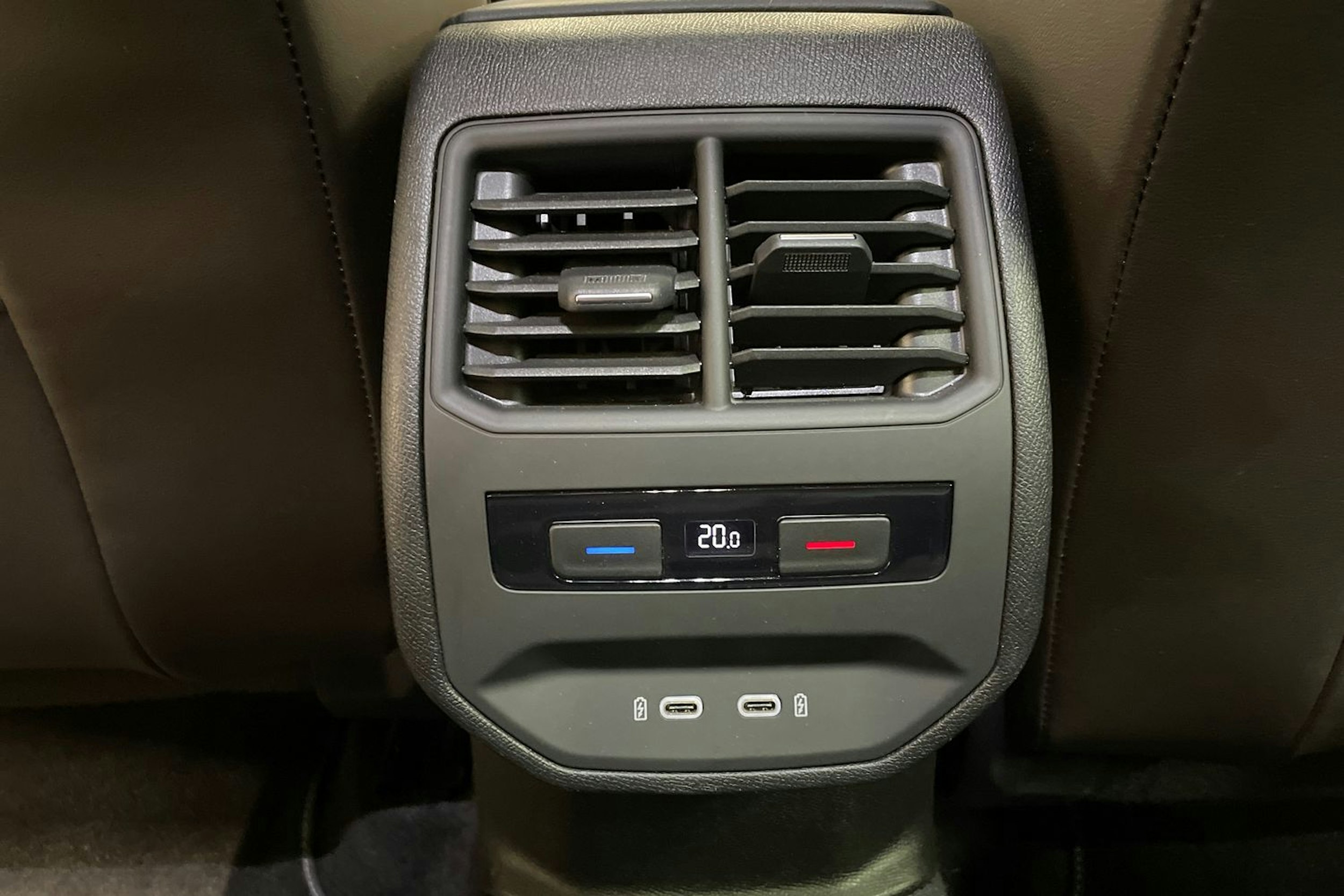 Valkoinen SEAT LEON SPORTSTOURER 2021 kuva 24.
