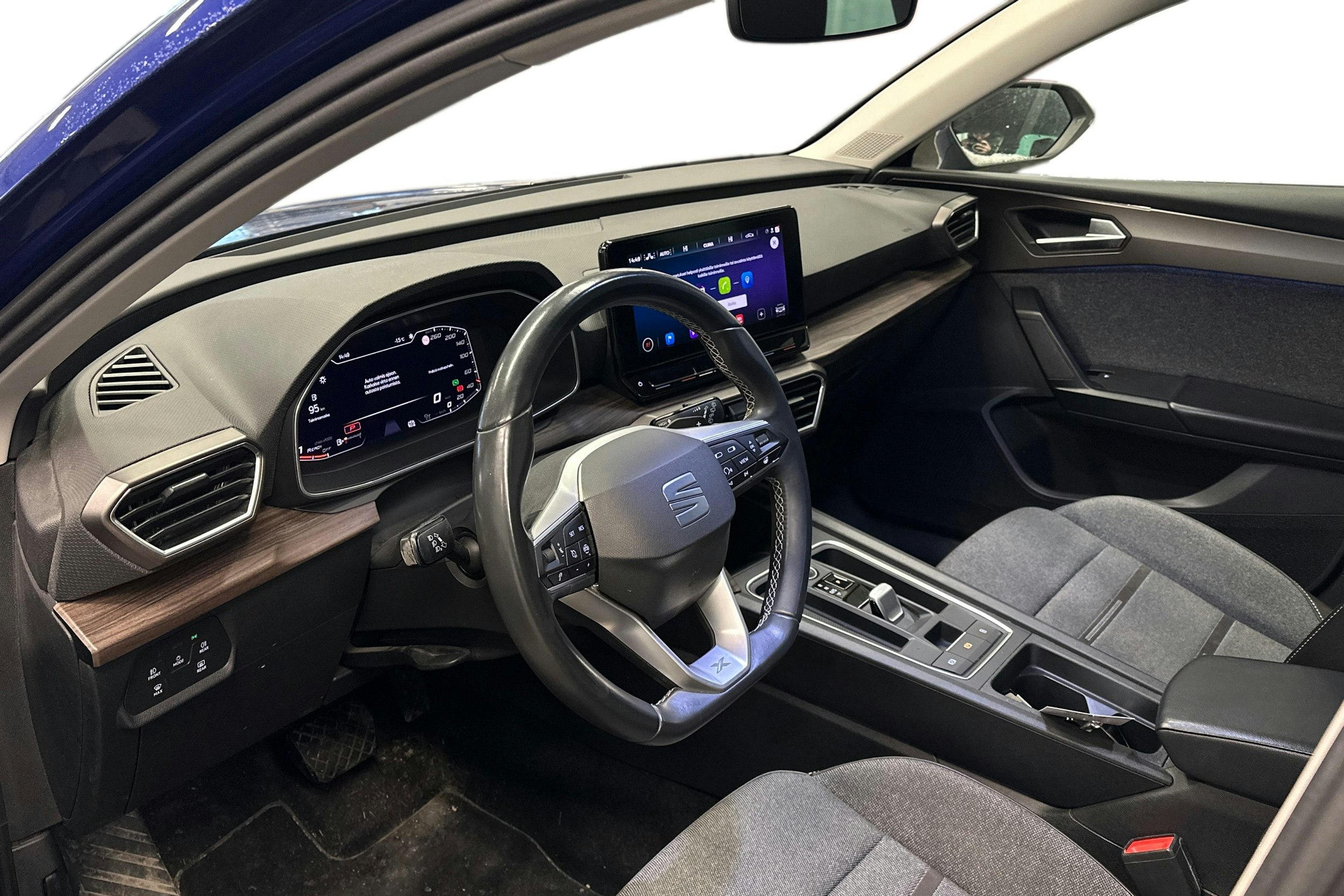 sininen SEAT Leon Sportstourer 2021 kuva 3.