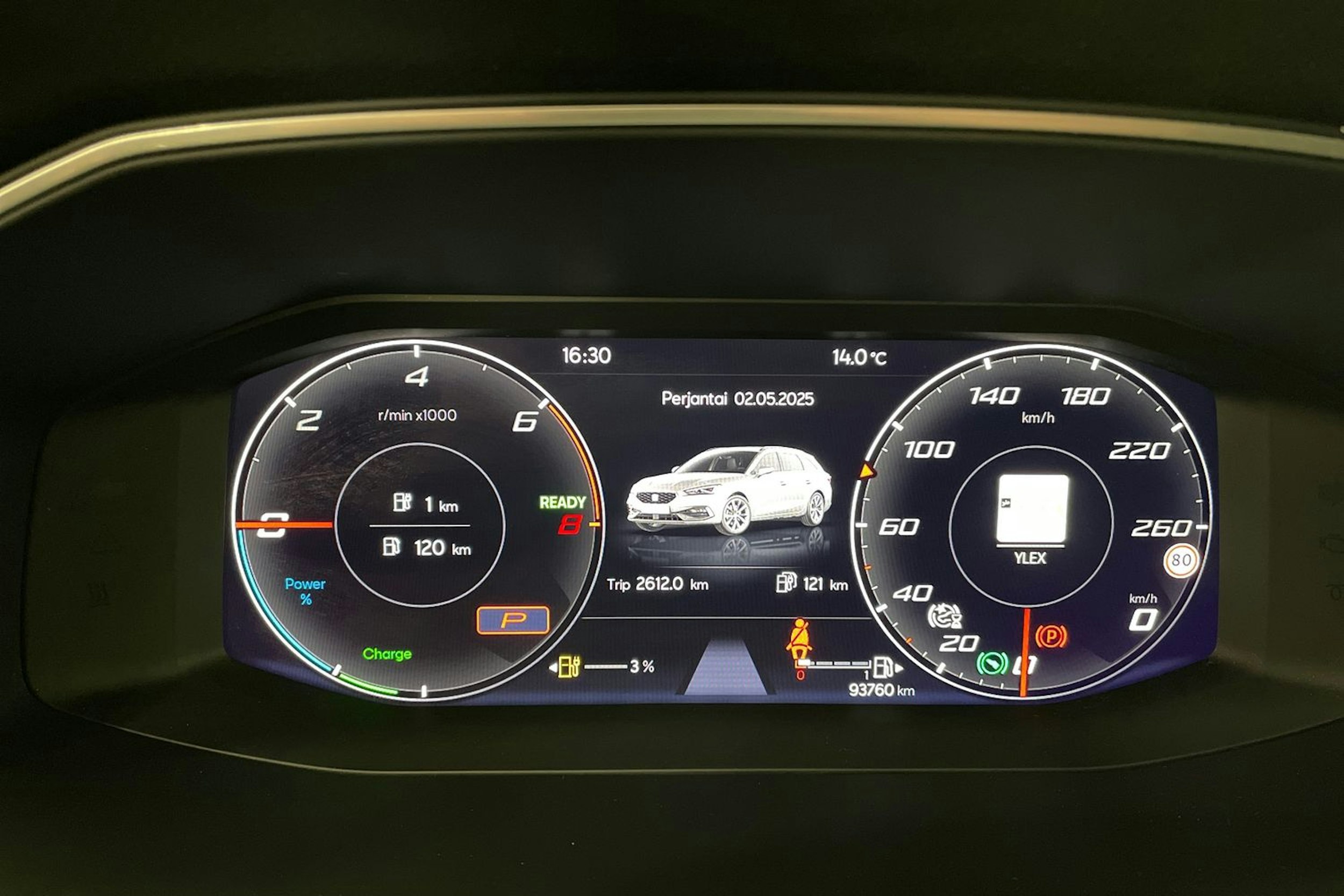 valkoinen SEAT Leon Sportstourer 2021 kuva 18.