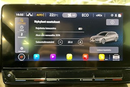 valkoinen SEAT Leon Sportstourer 2021 kuva 27.