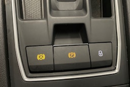 valkoinen SEAT Leon Sportstourer 2021 kuva 32.