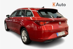 punainen SEAT Leon Sportstourer 2021 kuva 2.