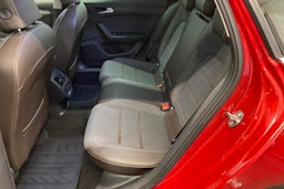 punainen SEAT Leon Sportstourer 2021 kuva 10.