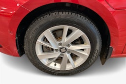 punainen SEAT Leon Sportstourer 2021 kuva 11.