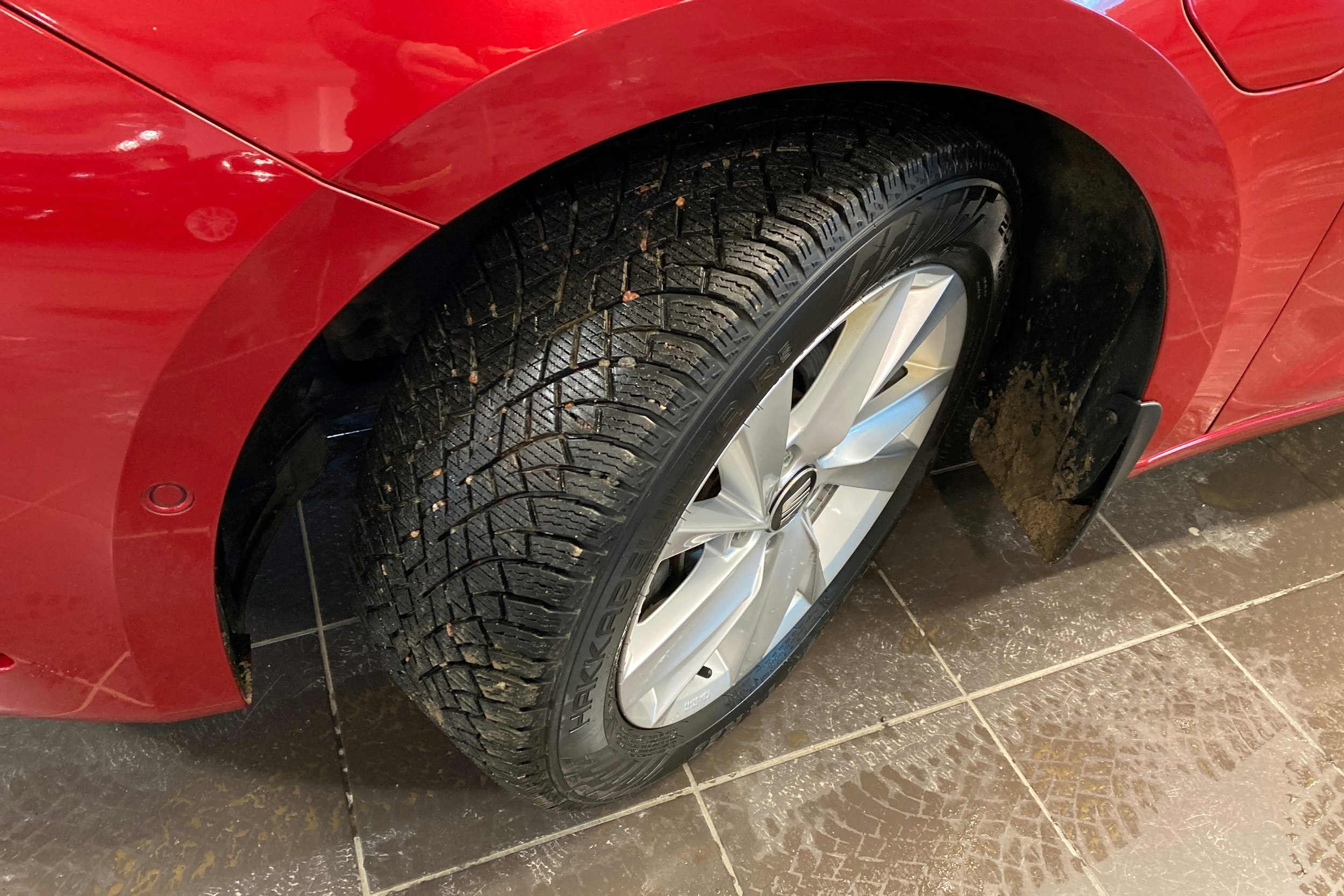 punainen SEAT Leon Sportstourer 2021 kuva 13.