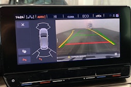 punainen SEAT Leon Sportstourer 2021 kuva 24.