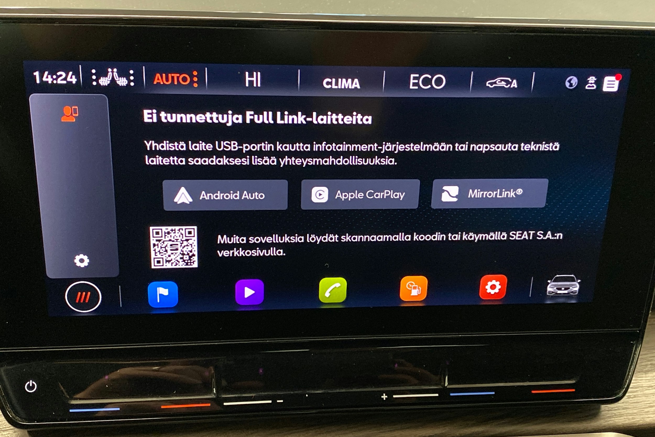 punainen SEAT Leon Sportstourer 2021 kuva 25.