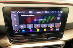 punainen SEAT Leon Sportstourer 2021 kuva 28.