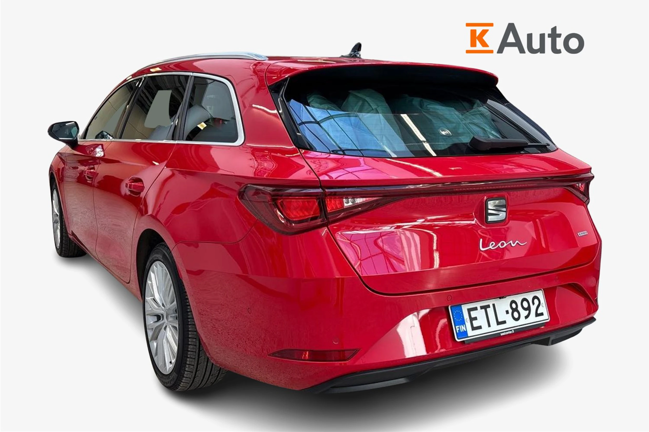 punainen SEAT Leon Sportstourer 2021 kuva 2.