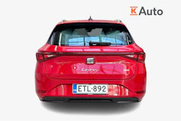 punainen SEAT Leon Sportstourer 2021 kuva 3.