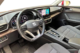 punainen SEAT Leon Sportstourer 2021 kuva 6.