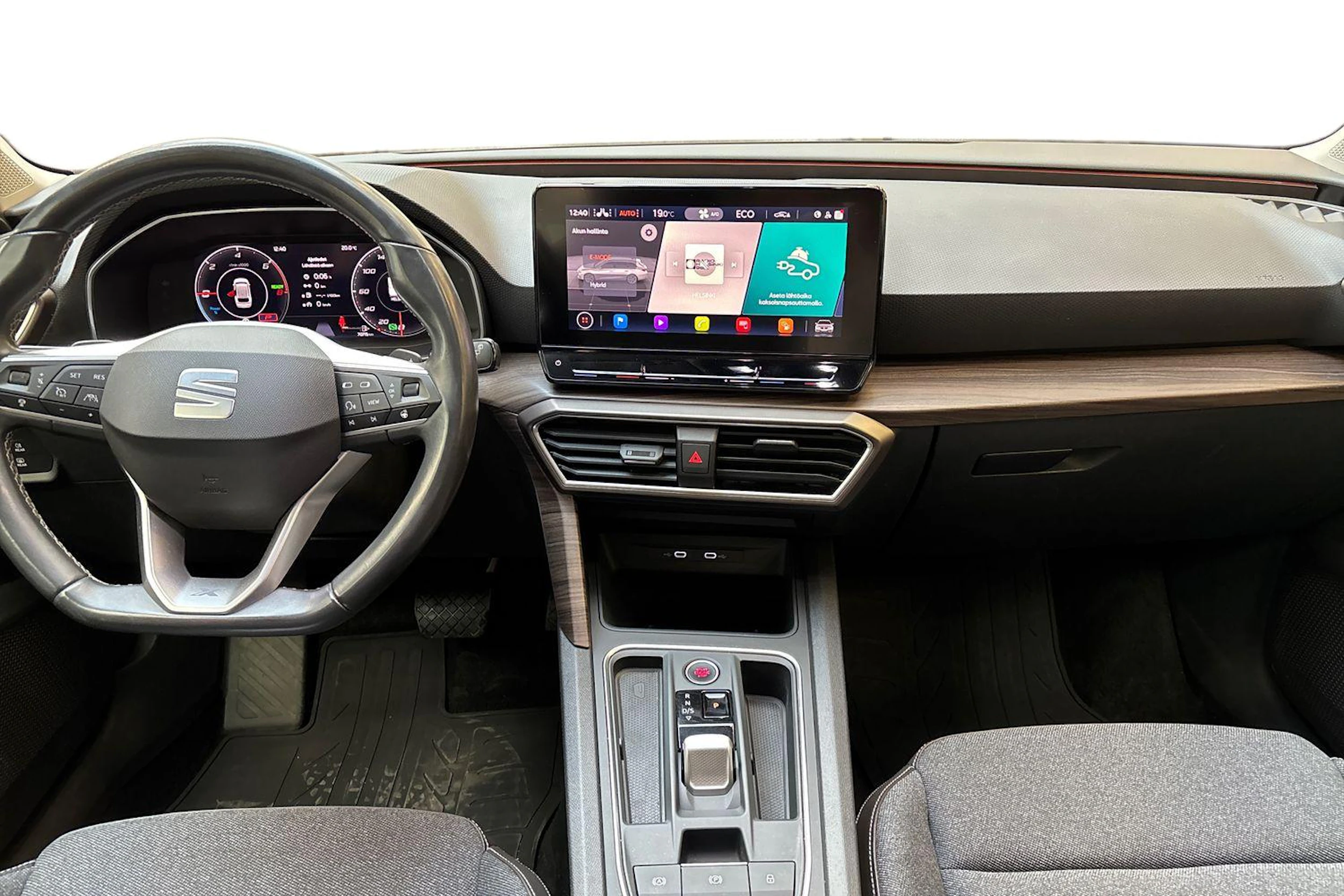 punainen SEAT Leon Sportstourer 2021 kuva 7.