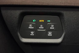 punainen SEAT Leon Sportstourer 2021 kuva 17.