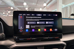 valkoinen SEAT Leon Sportstourer 2021 kuva 30.