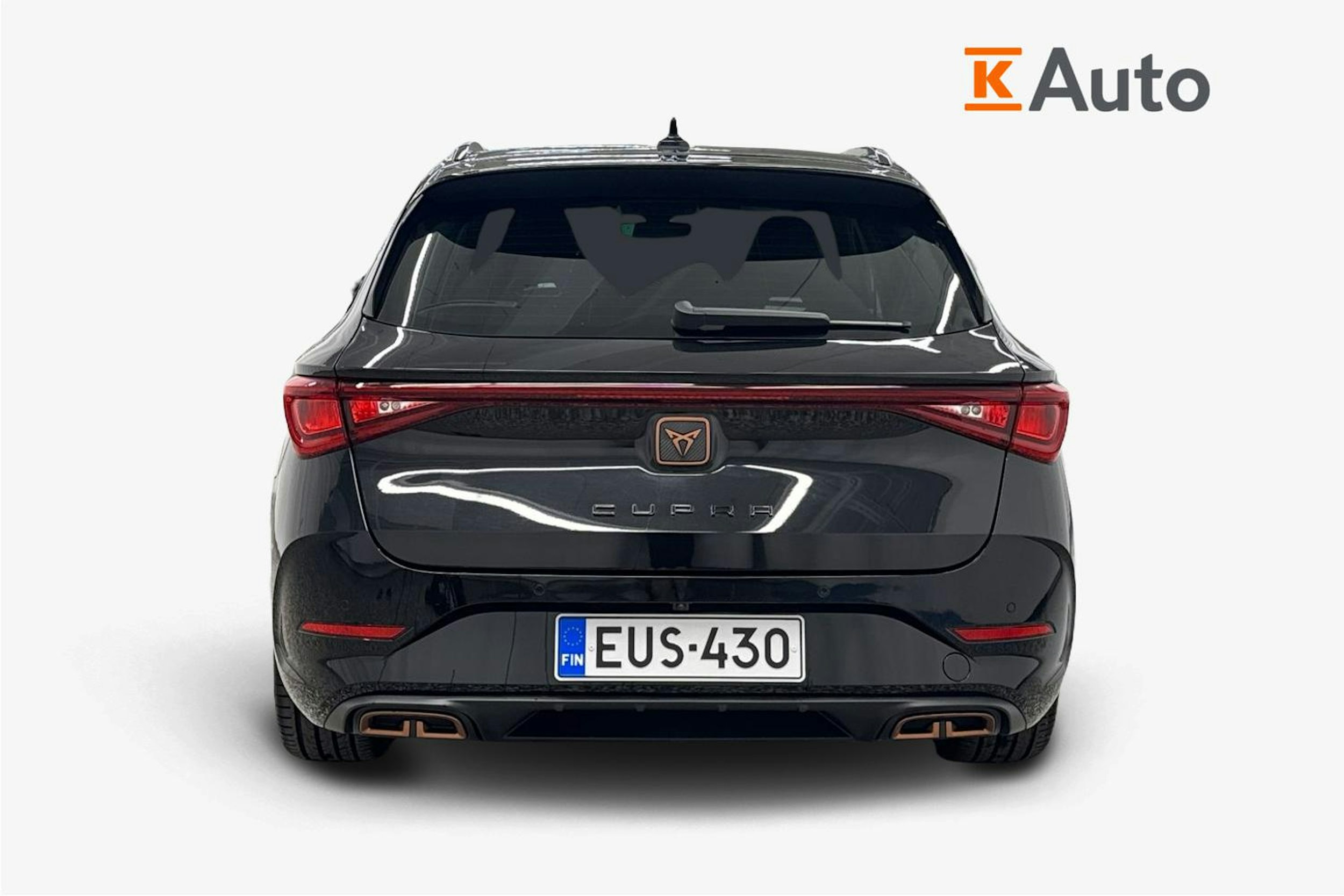 musta SEAT Leon Sportstourer 2021 kuva 3.