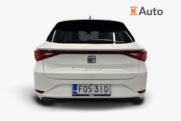 valkoinen SEAT Leon Sportstourer 2021 kuva 3.