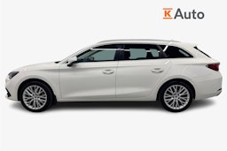 valkoinen SEAT Leon Sportstourer 2021 kuva 6.