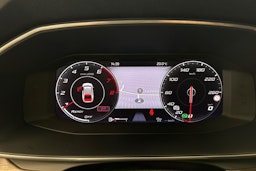 valkoinen SEAT Leon Sportstourer 2021 kuva 19.
