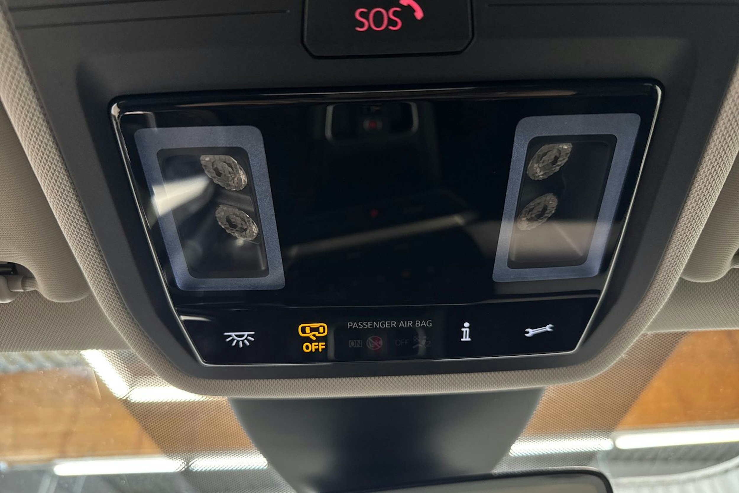 valkoinen SEAT Leon Sportstourer 2021 kuva 22.