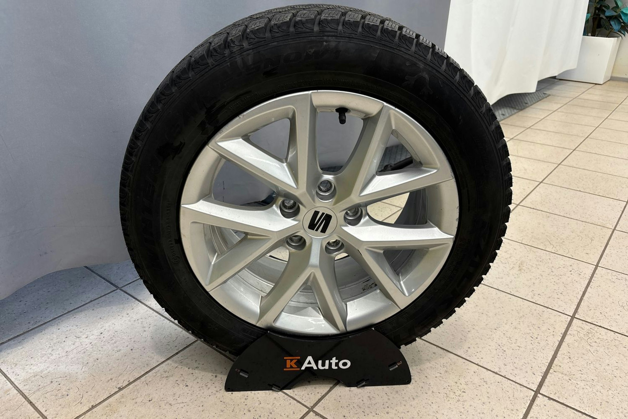 Valkoinen SEAT LEON SPORTSTOURER 2021 kuva 14.