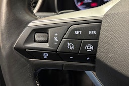 Valkoinen SEAT LEON SPORTSTOURER 2021 kuva 18.