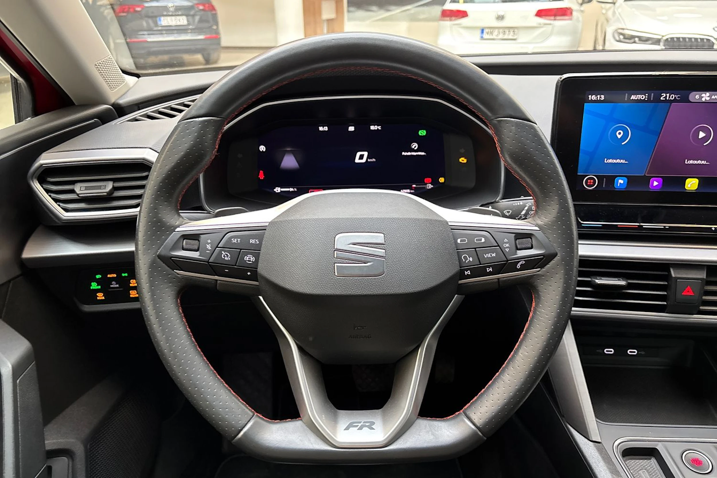 punainen SEAT Leon Sportstourer 2021 kuva 15.