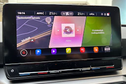 punainen SEAT Leon Sportstourer 2021 kuva 17.