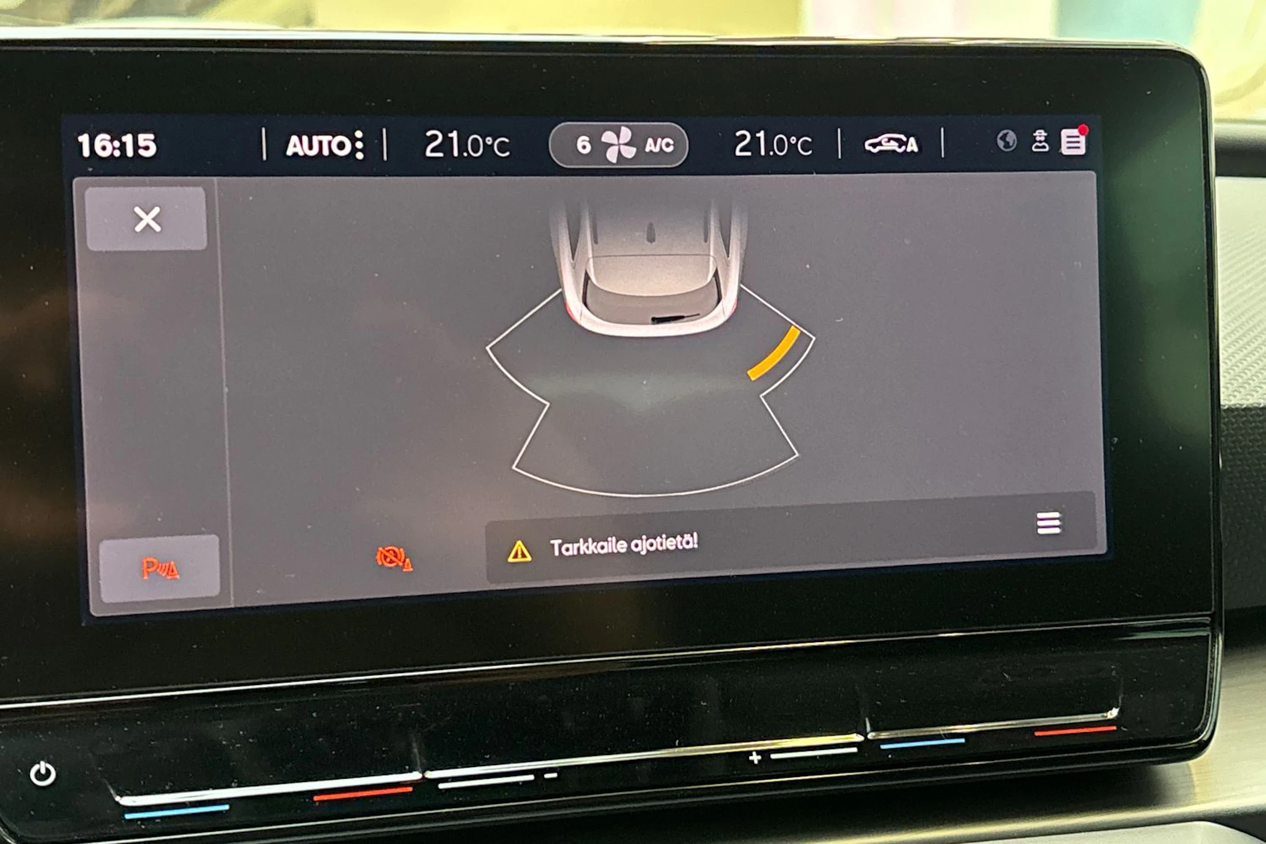 punainen SEAT Leon Sportstourer 2021 kuva 18.