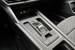 punainen SEAT Leon Sportstourer 2021 kuva 21.