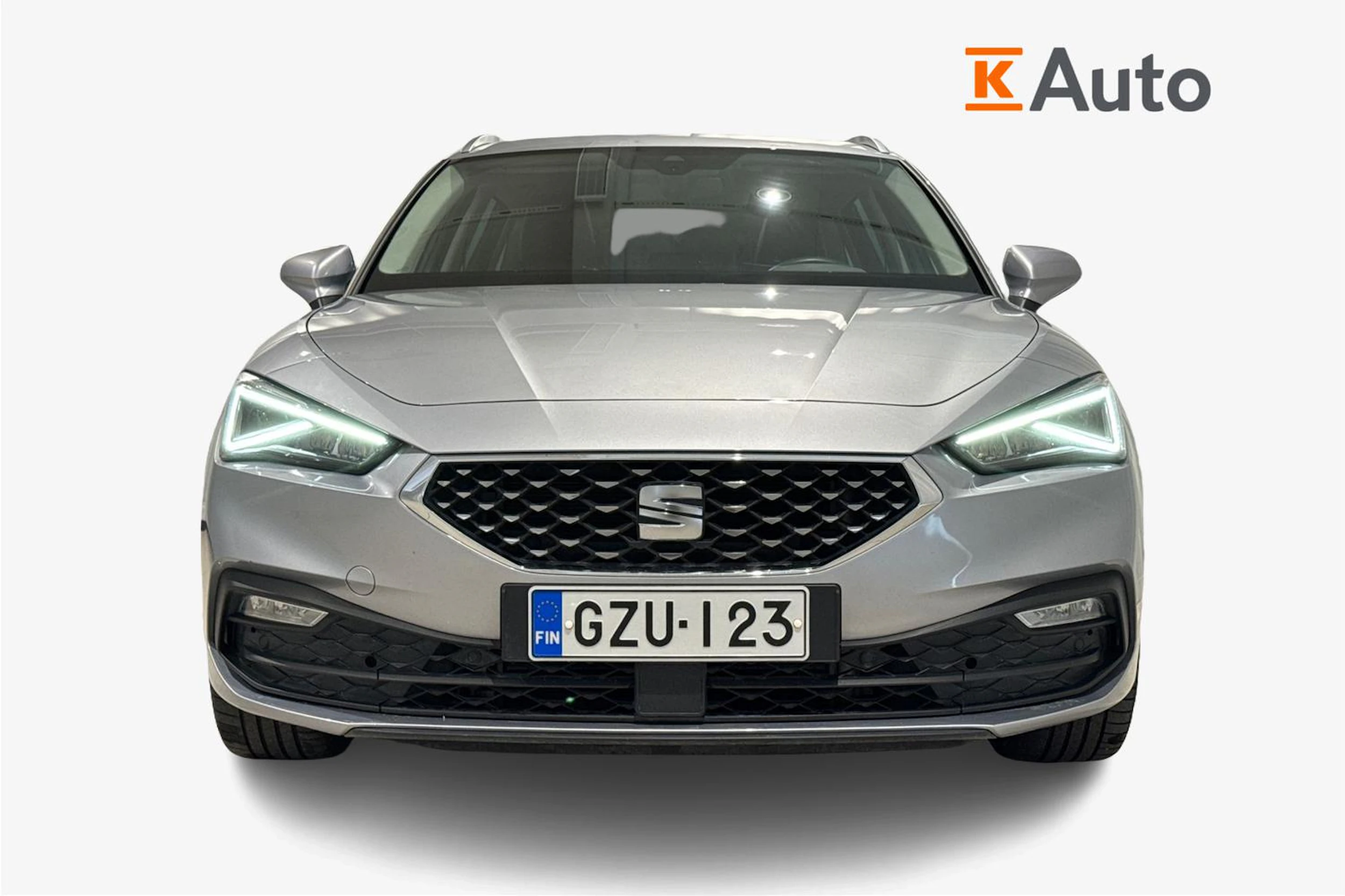 met. hopea SEAT Leon Sportstourer 2020 kuva 4.