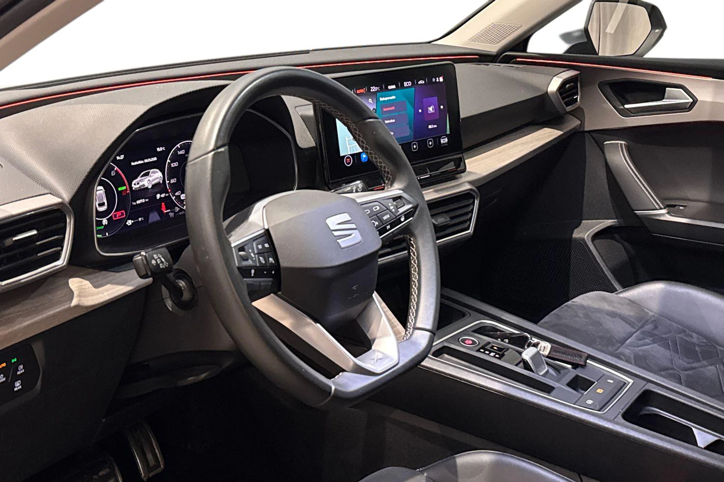 met. hopea SEAT Leon Sportstourer 2020 kuva 6.