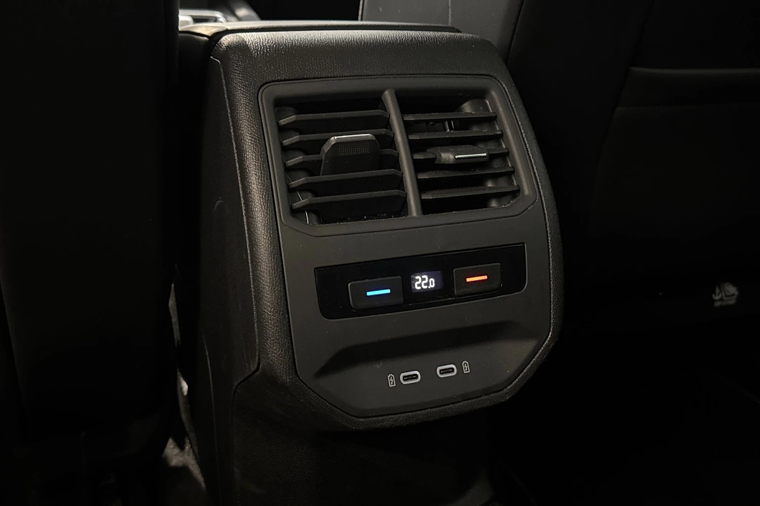 met. hopea SEAT Leon Sportstourer 2020 kuva 18.