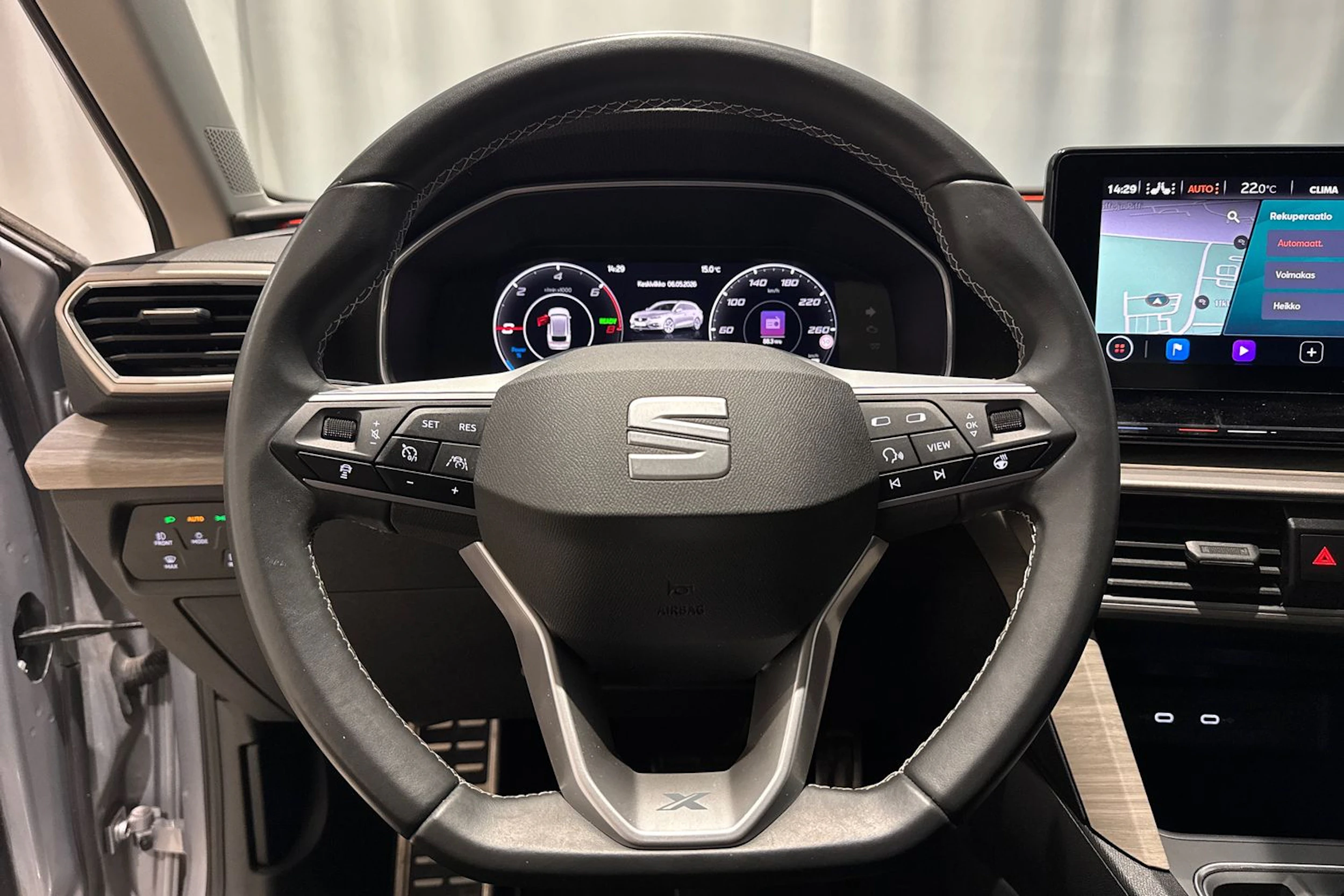 met. hopea SEAT Leon Sportstourer 2020 kuva 19.