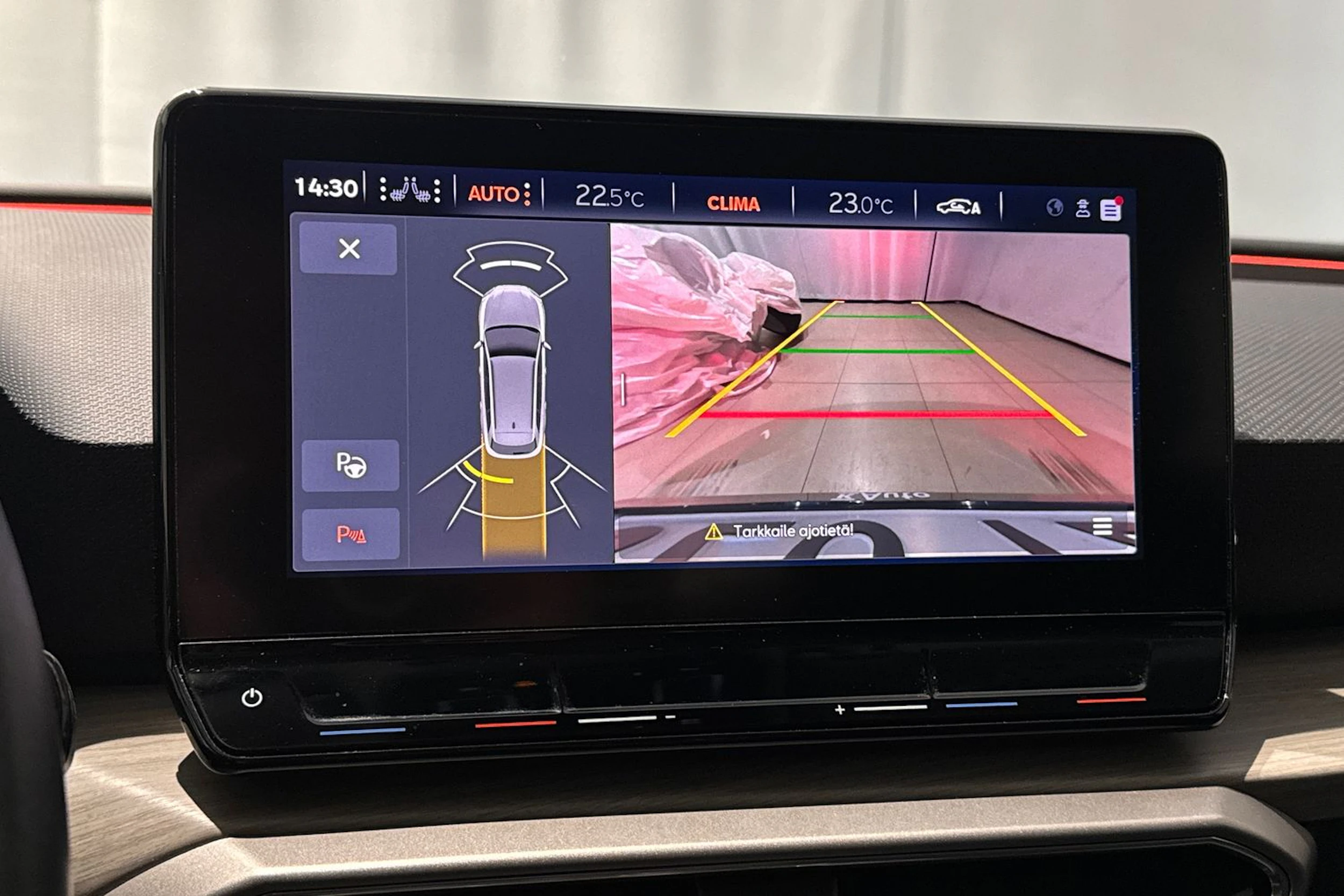 met. hopea SEAT Leon Sportstourer 2020 kuva 22.
