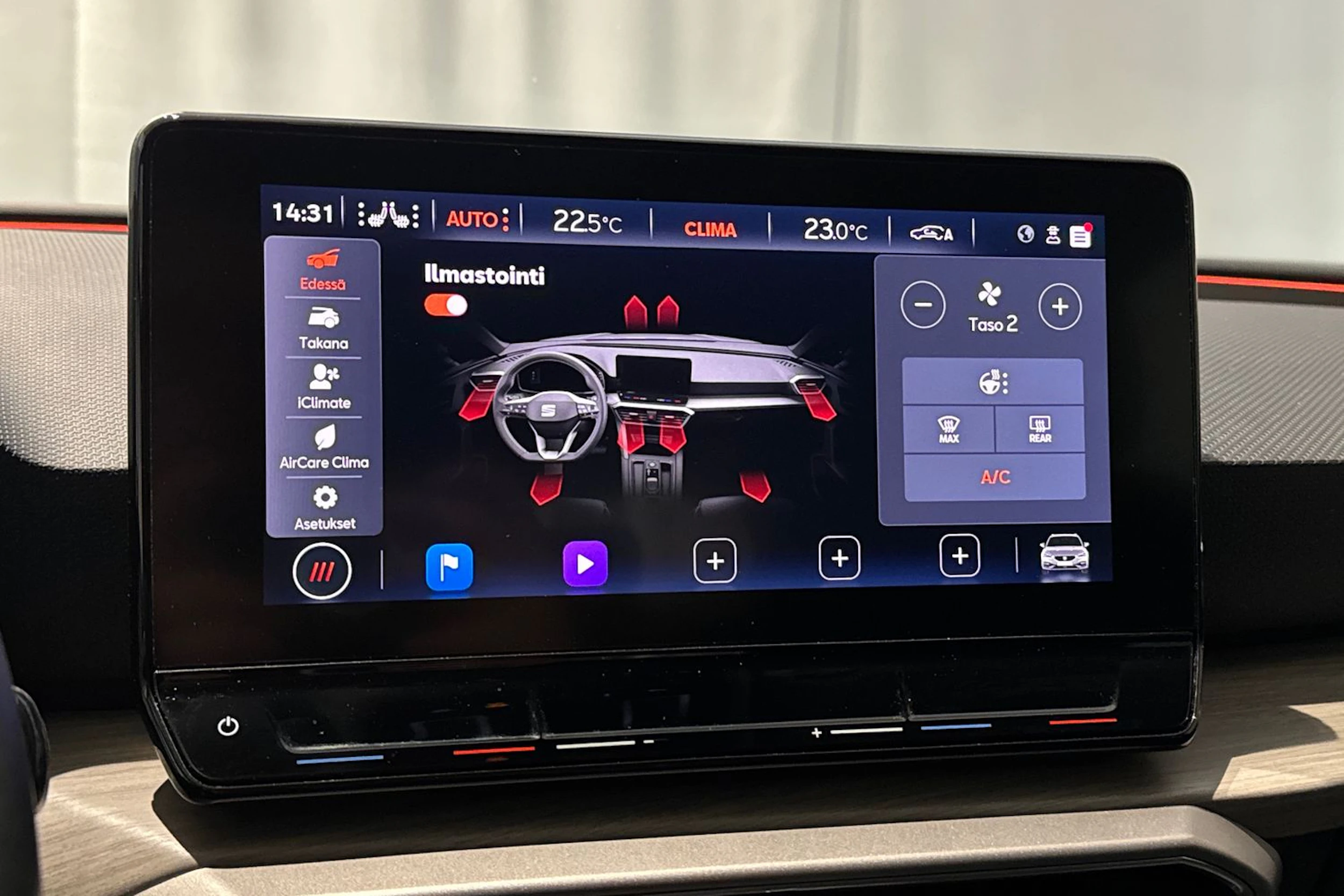 met. hopea SEAT Leon Sportstourer 2020 kuva 26.