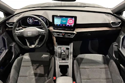 musta SEAT Leon Sportstourer 2021 kuva 9.